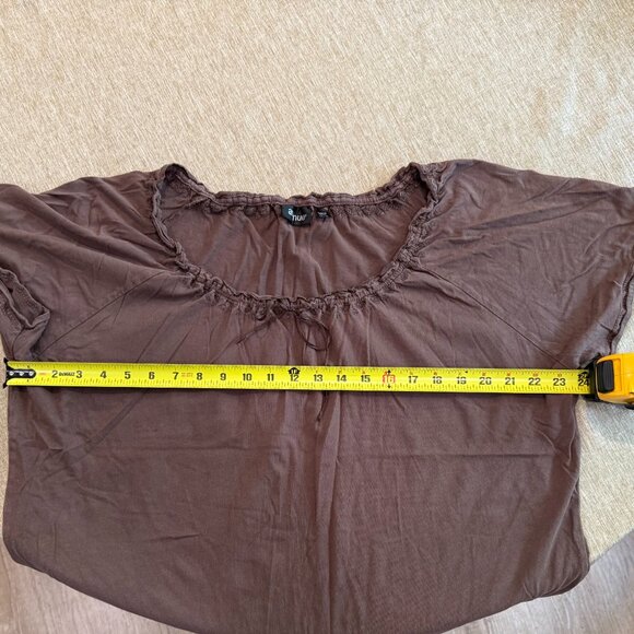 Brown T-Shirt with Bow - Picture 2 of 3